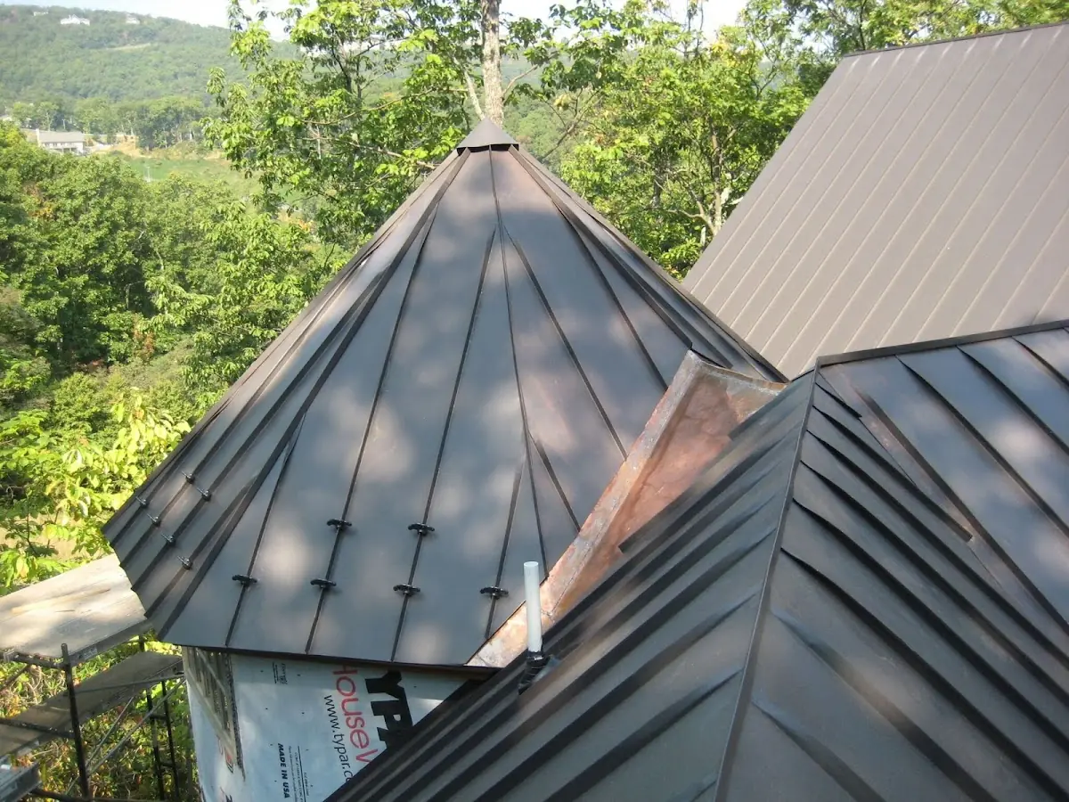 Professional Roof Tarp Installation by Craftsman Roofing in El Modena